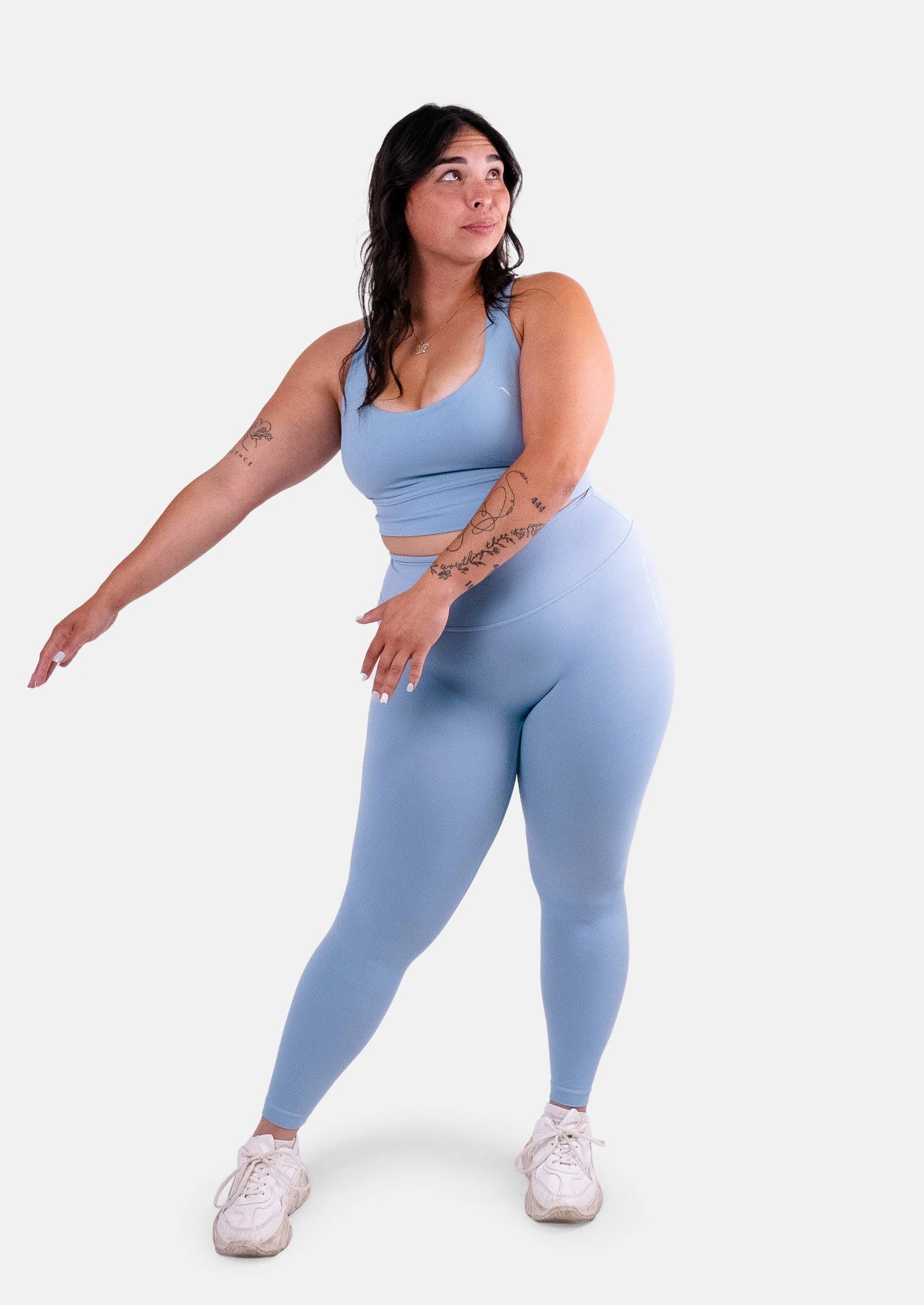Vitae Apparel Womens Ultra Flow Pocket Leggings in Electric Blue