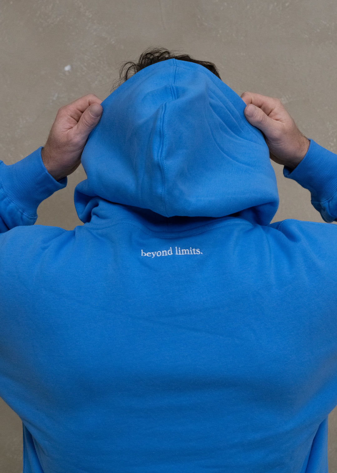 Sweat à capuche INHALE EXHALE Bleu nuage