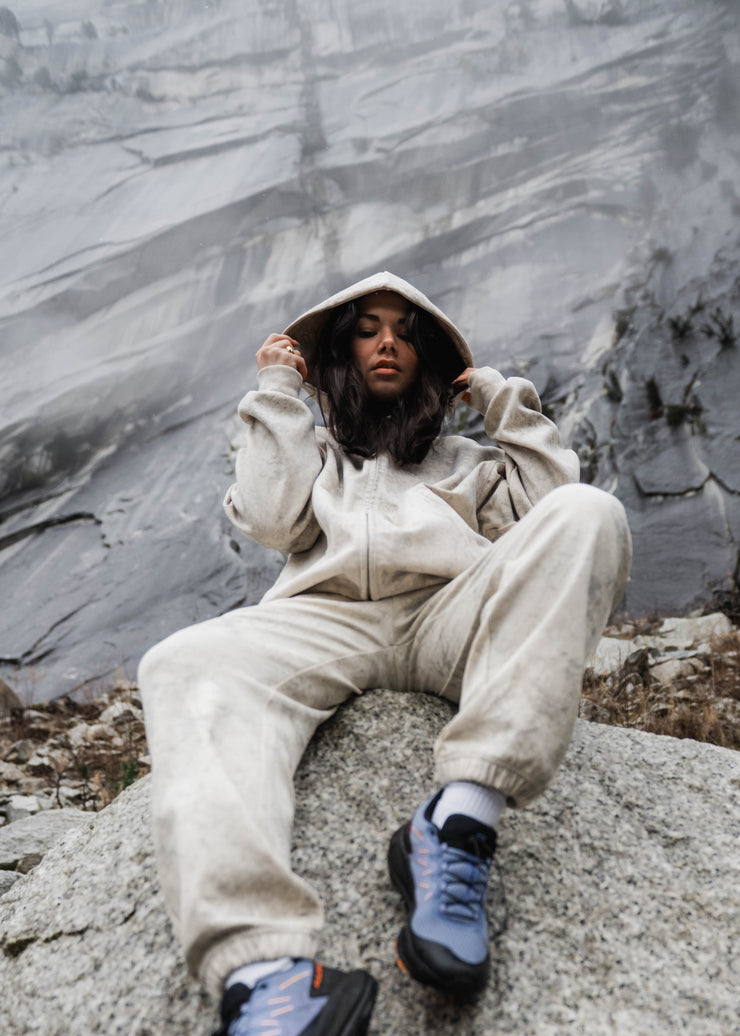 Maxine - 34B | 5’6 | Size M