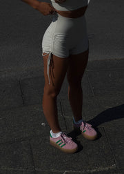 Hyper Sculpt Seamless Shorts Oat White