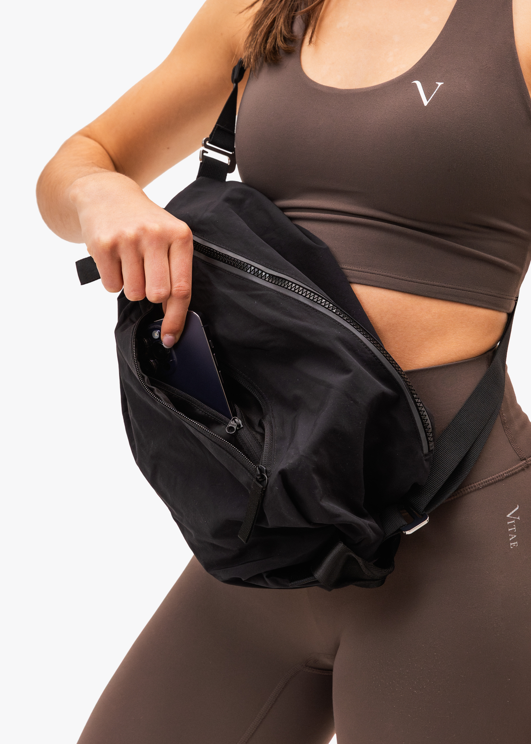 The Core Sling Bag Black